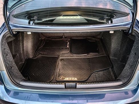 Used 2017 Volkswagen Jetta SE image 20