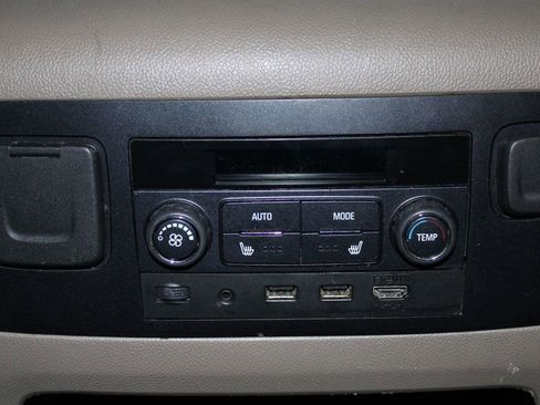 Used 2018 GMC Yukon XL SLT w/ Open Road Package image 32