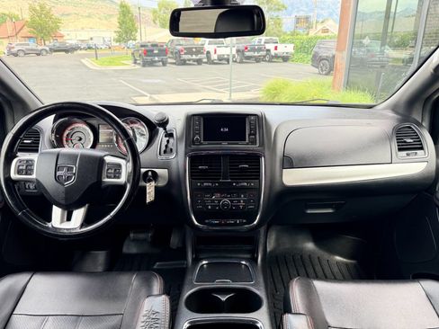 Used 2019 Dodge Grand Caravan GT FWD image 15