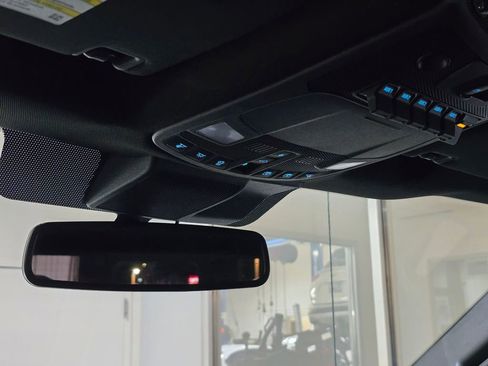 Used 2019 Ford F150 Raptor w/ Equipment Group 802A Luxury image 17