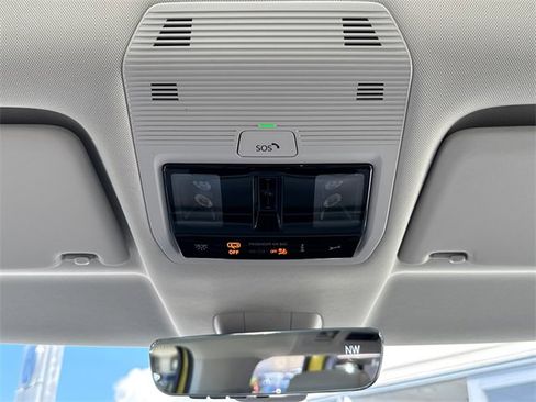 Certified 2025 Volkswagen ID. Buzz 1st Edition image 25