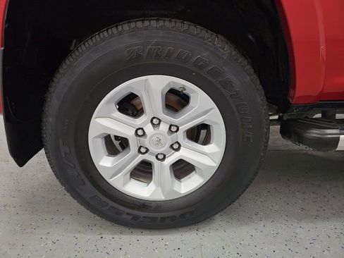 Used 2019 Toyota 4Runner SR5 Premium image 33