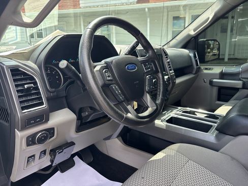 Used 2016 Ford F150 XLT w/ Equipment Group 302A Luxury AWD/4WD image 21