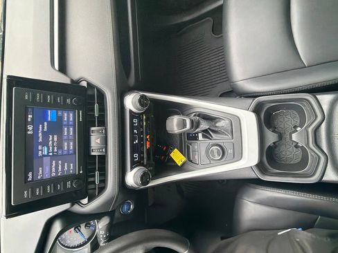 Used 2021 Toyota RAV4 XLE Premium AWD/4WD image 14