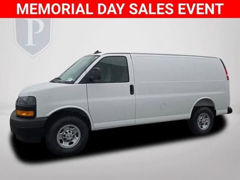 New 2025 Chevrolet Express 2500 w/ Driver Convenience Package RWD image 10