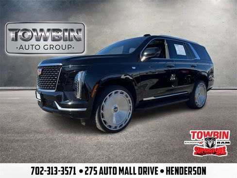 Used 2025 Cadillac Escalade Premium Luxury image 1