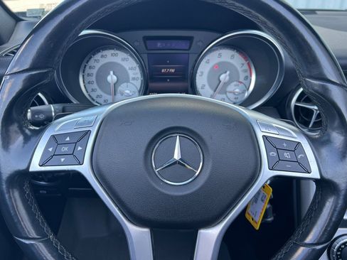 Used 2015 Mercedes-Benz SLK 250 image 20
