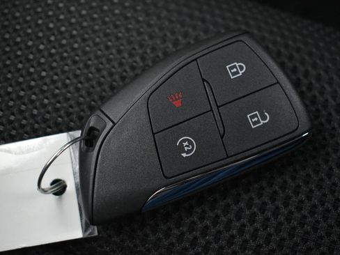 New 2026 GMC Canyon Elevation w/ Convenience Package image 33