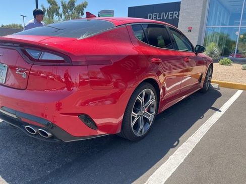 Used 2020 Kia Stinger GT1 RWD image 5
