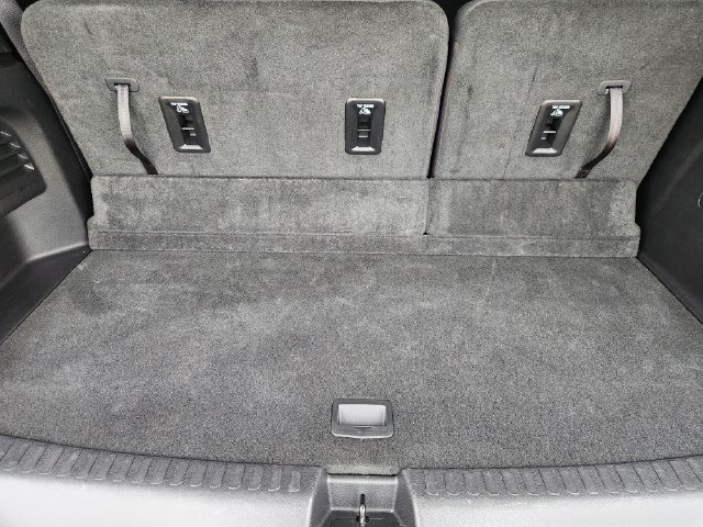 Used 2026 Chevrolet Traverse LT w/ Driver Confidence Package FWD image 33