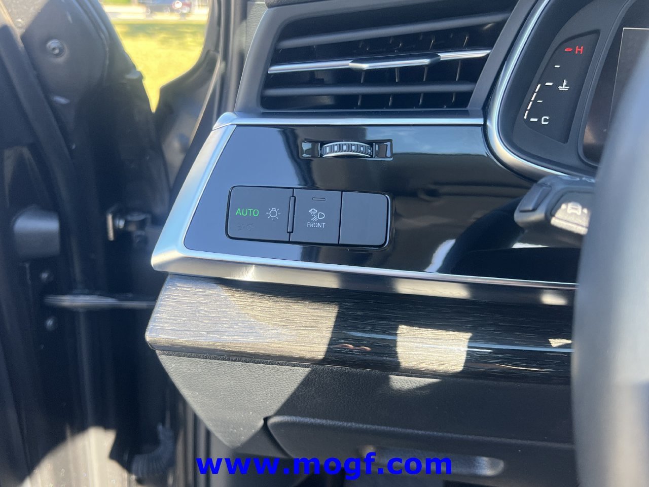 Used 2024 Audi Q7 3.0T Premium Plus AWD/4WD image 16