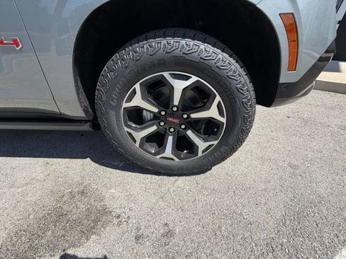 New 2026 GMC Yukon XL AT4 w/ AT4 Premium Plus Package AWD/4WD image 3