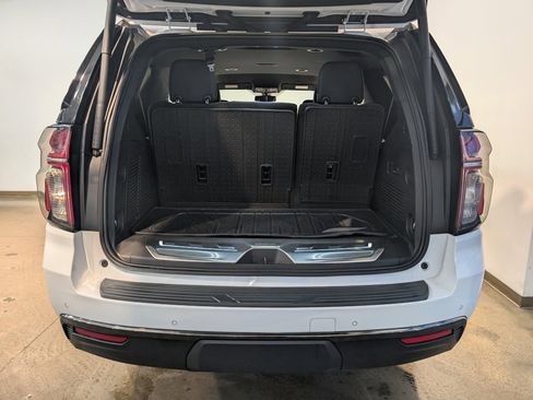 Used 2022 Chevrolet Tahoe RST w/ Luxury Package image 5