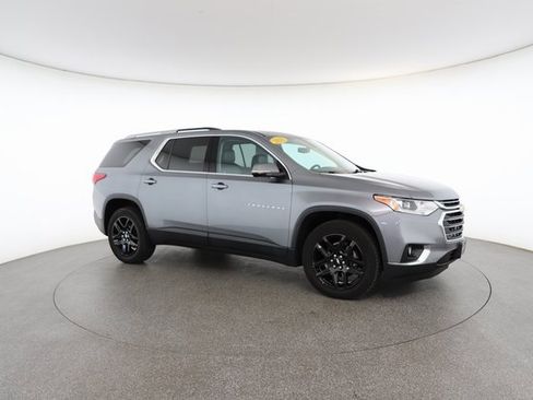 Used 2018 Chevrolet Traverse LT image 25