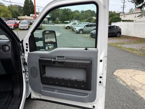Used 2016 Ford F250 XL w/ Power Equipment Group image 6