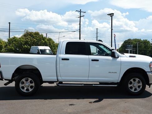 Used 2024 RAM 2500 Big Horn AWD/4WD image 4
