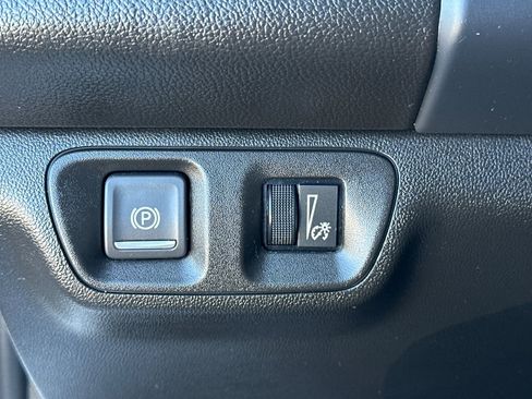 Used 2022 GMC Acadia SLT w/ Elevation Edition image 38