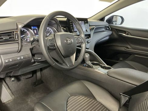 Used 2022 Toyota Camry SE image 22