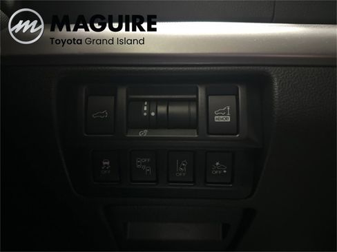 Used 2018 Subaru Outback 2.5i Premium image 14