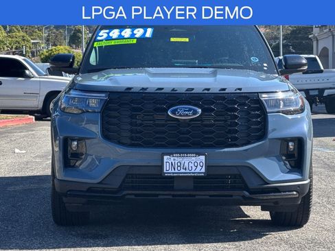 Used 2026 Ford Explorer ST-Line w/ ST-Line Street Pack AWD/4WD image 12
