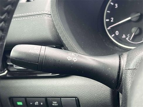 Used 2020 Nissan Sentra SV image 23