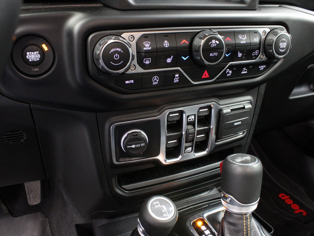 Used 2023 Jeep Wrangler Unlimited Sahara AWD/4WD image 51