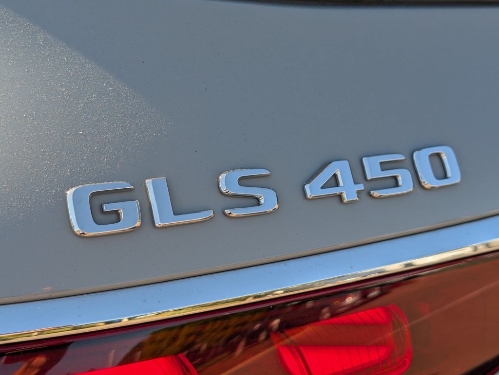 Used 2024 Mercedes-Benz GLS 450 4MATIC image 13