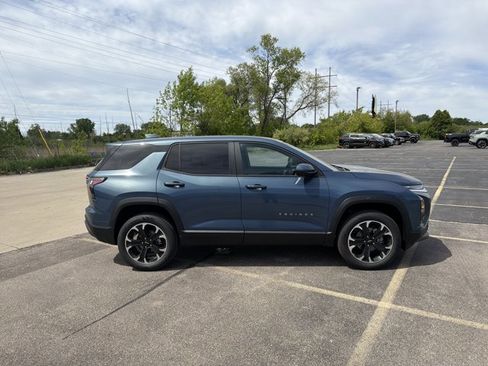 New 2026 Chevrolet Equinox LT w/ Safety and Technology Package FWD image 4
