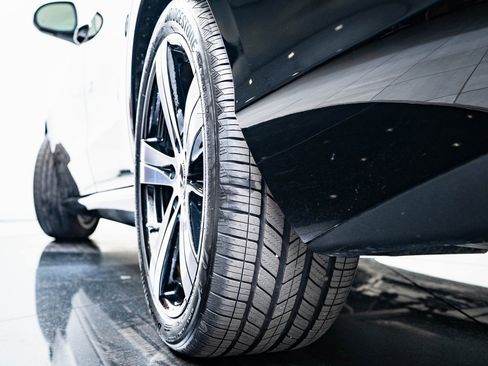 Certified 2025 Mercedes-Benz C 300 4MATIC Sedan image 41