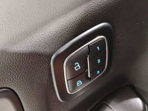 Used 2024 Ford Escape SE w/ PHEV Premium Package image 31