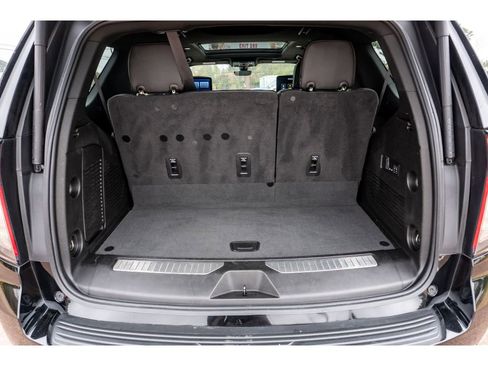 Used 2022 Chevrolet Tahoe High Country w/ Premium Package image 16