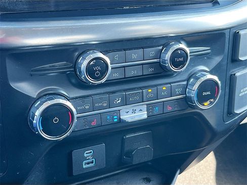 Used 2022 Ford F150 Lariat w/ Equipment Group 501A Mid image 16