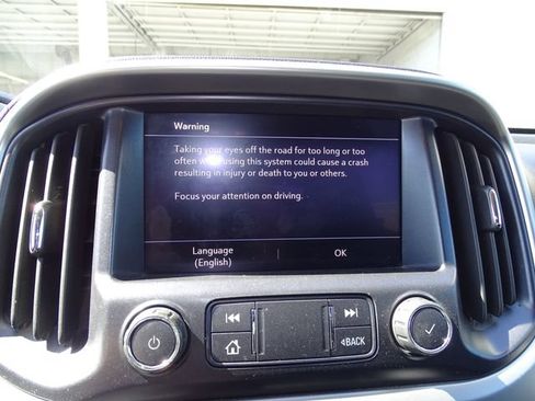 Used 2019 Chevrolet Colorado LT RWD image 11