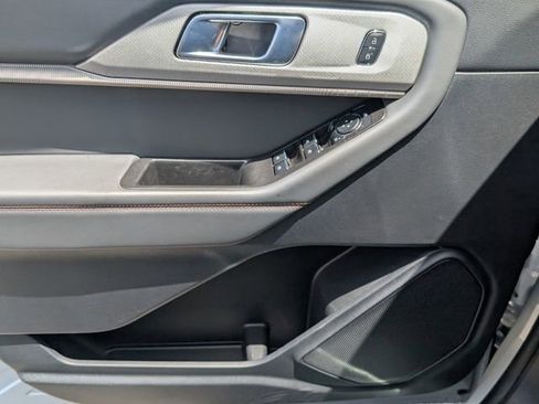 Used 2022 Ford Explorer XLT w/ Equipment Group 202A RWD image 35