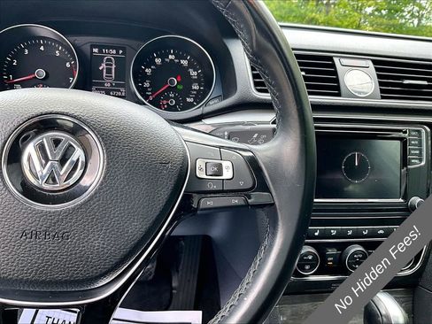 Used 2017 Volkswagen Passat 1.8T SE FWD image 17