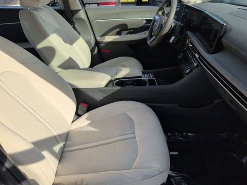 Used 2025 Hyundai Sonata SEL FWD image 30