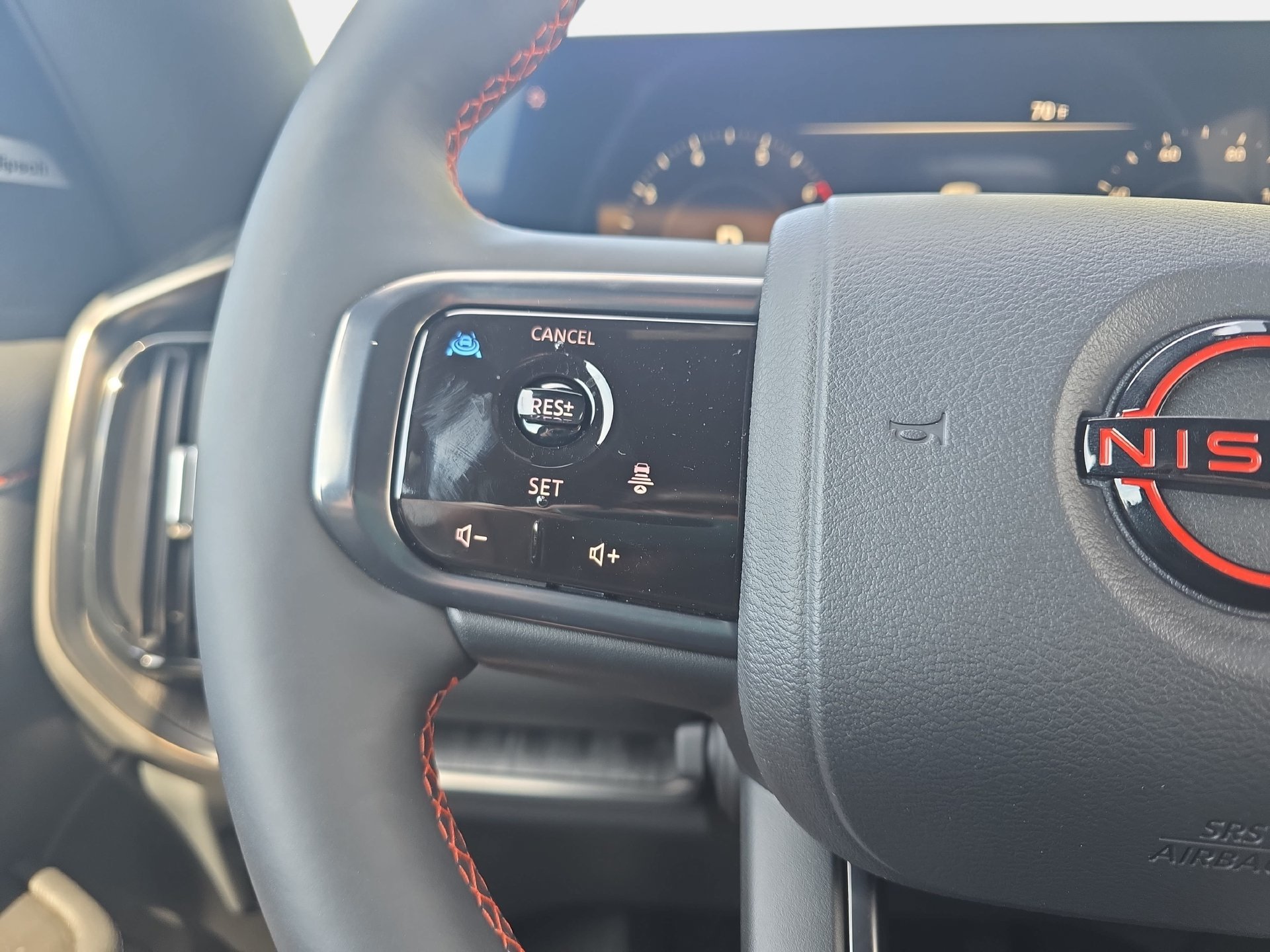 Used 2025 Nissan Armada PRO-4X AWD/4WD image 17