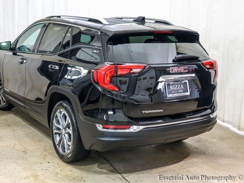 Used 2019 GMC Terrain SLT w/ Preferred Package image 4