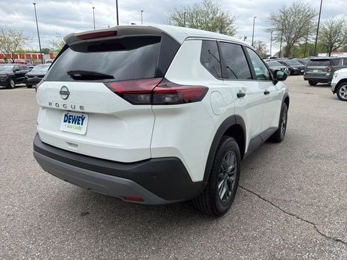 Used 2023 Nissan Rogue S FWD image 5