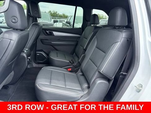 Certified 2025 Buick Enclave Preferred FWD image 15