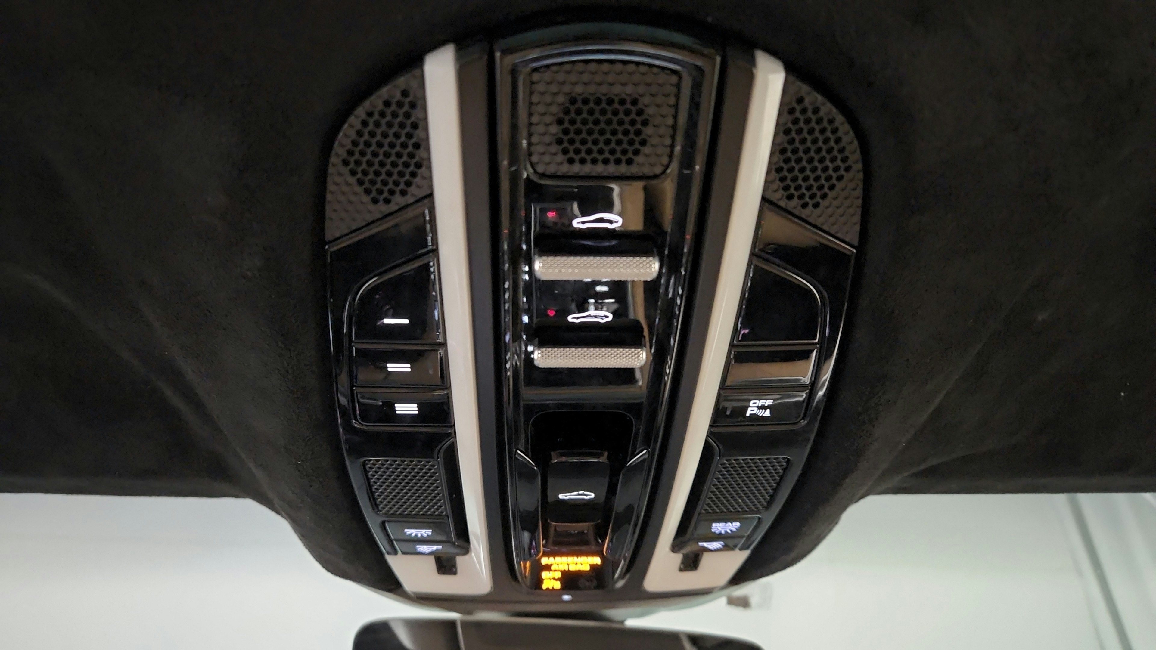 Used 2021 Porsche Panamera 4 AWD/4WD image 25