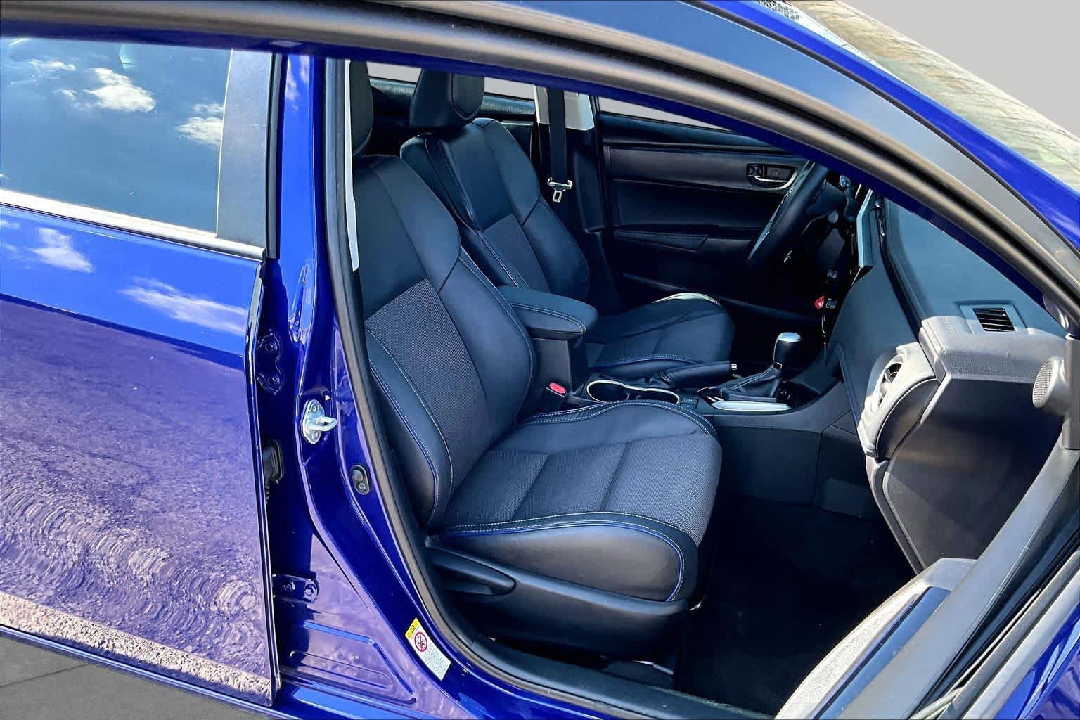 Used 2017 Toyota Corolla SE FWD image 9