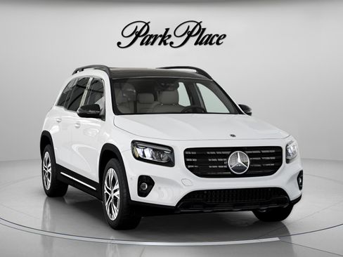 New 2026 Mercedes-Benz GLB 250 image 34