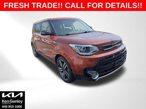 Used 2018 Kia Soul ! w/ Tech Package FWD image 1