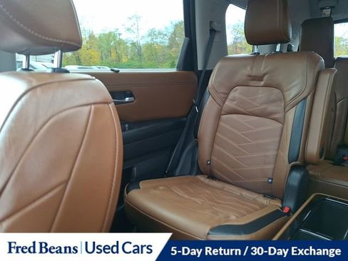 Used 2022 Nissan Pathfinder Platinum w/ Cargo Package image 17