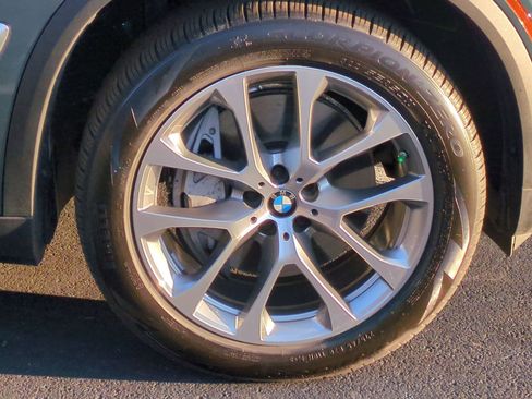 Used 2026 BMW X5 xDrive50e image 13