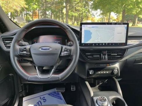 Used 2023 Ford Escape ST-Line w/ Tech Pack #1 image 3