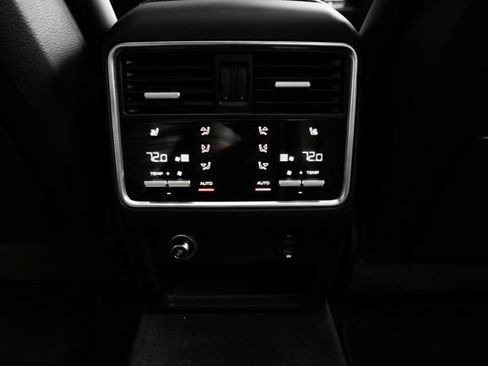 Used 2022 Porsche Cayenne Coupe AWD/4WD image 49