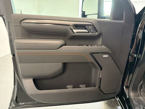 New 2026 GMC Sierra 2500 AT4 w/ Technology Package AWD/4WD image 12