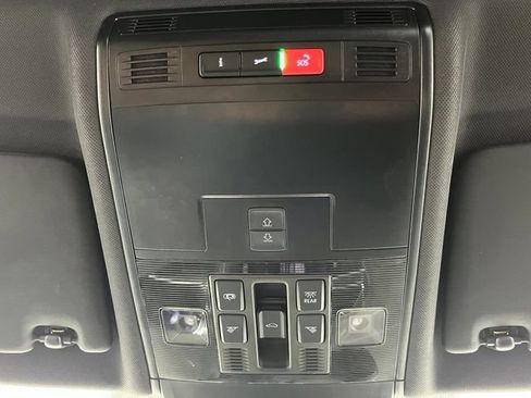 Used 2023 Volkswagen Tiguan SEL R-Line AWD/4WD image 20